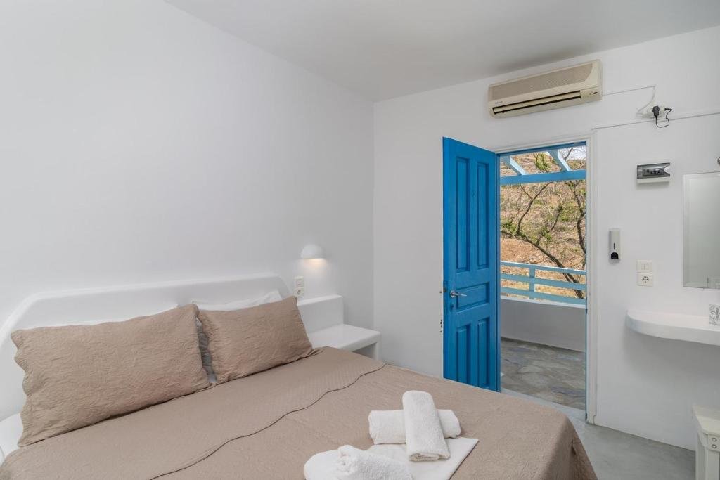 Classic Cycladic Double