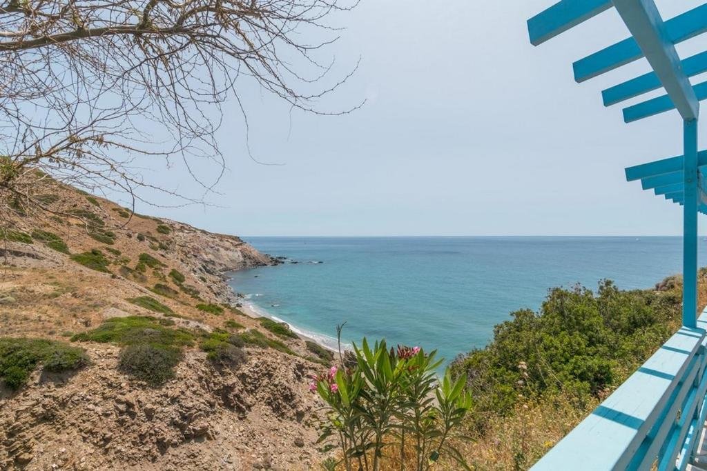 Cliffside Double Suite